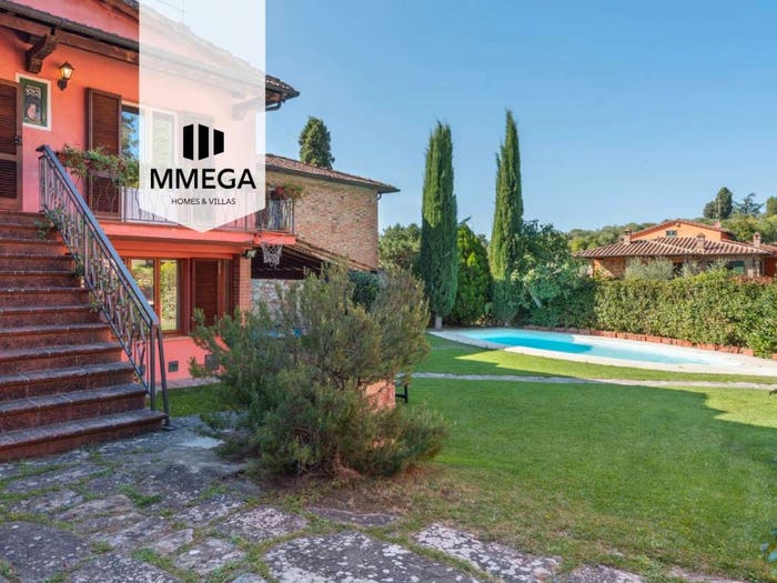 Casa con 6 locali in vendita in Via della Pace, Centro, Lucignano