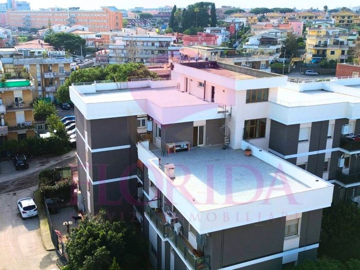 Casa quadrilocale in vendita in Via San Giacomo, San Giacomo Santa Barbara, Nettuno