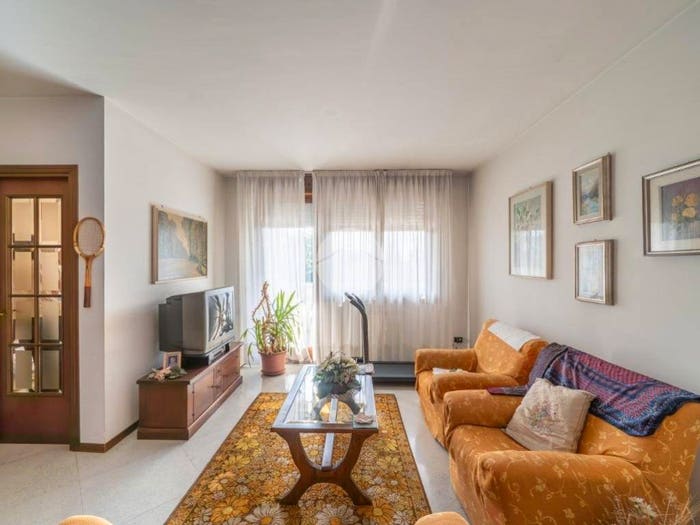 Appartamento trilocale in vendita in Via Giorgio de Chirico, San Lazzaro, Parma