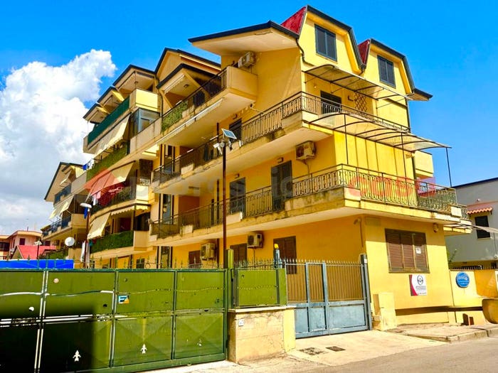 Appartamento trilocale in vendita in Via Pino Amato, Centro, Acerra