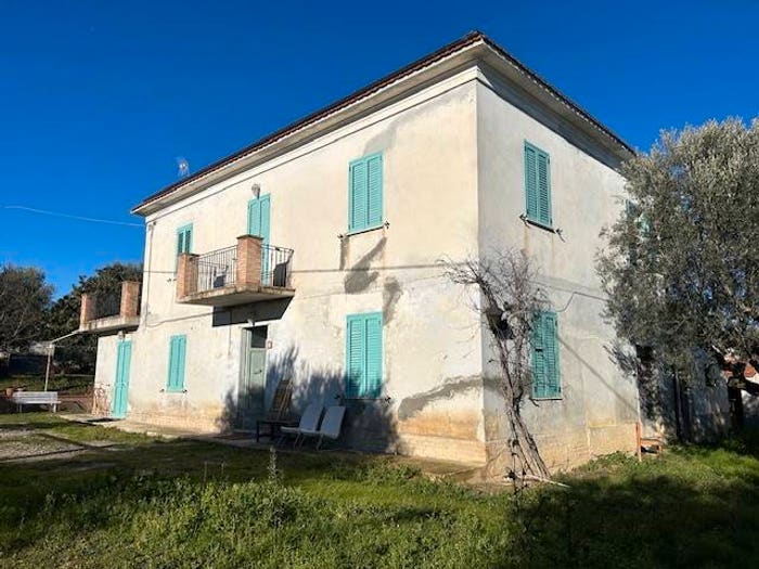 Casa con 6 locali in vendita in Contrada Selvaiella, Moscufo