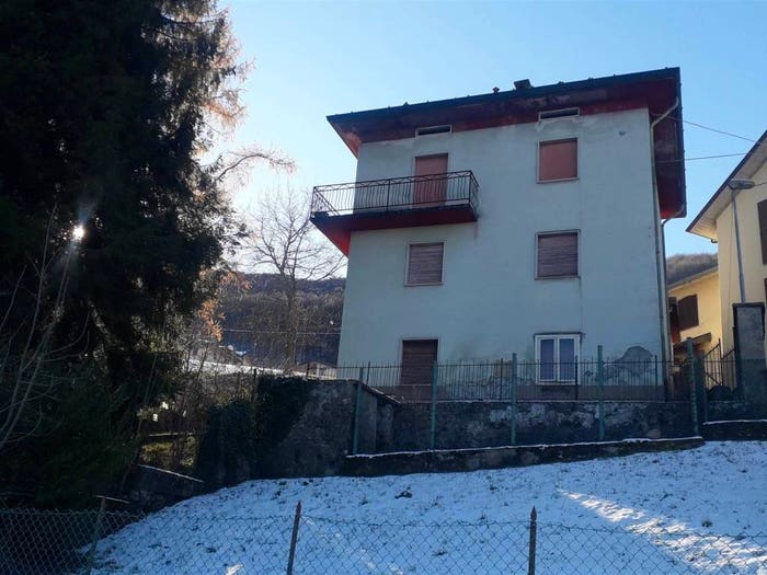 Casa con 5 locali in vendita in Centro, Costa Valle Imagna