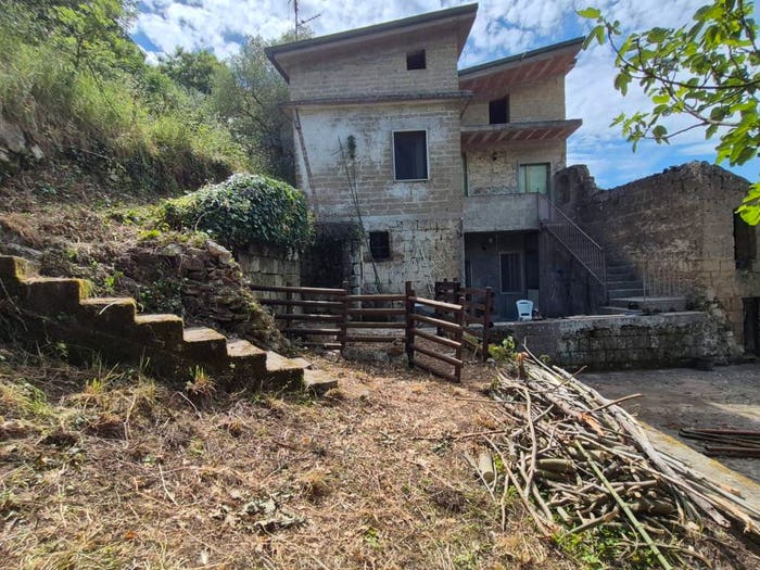 Casa con 6 locali in vendita in Via Casilli, Moiano