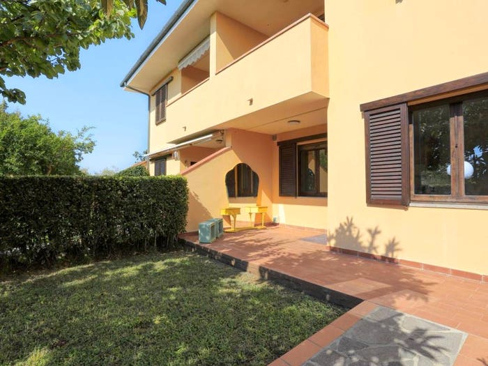 Appartamento trilocale in vendita in Via del Mandorlo, Centro, Bibbona