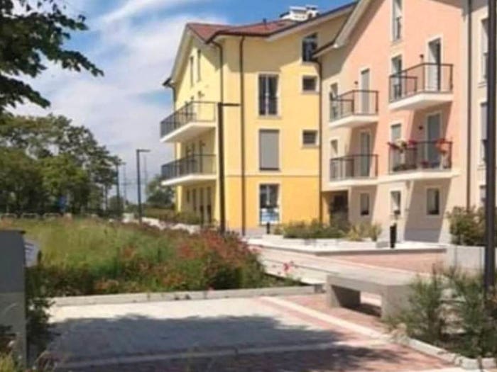 Appartamento trilocale in vendita in Via Guglielmo Marconi No Number, Centro, Casteggio
