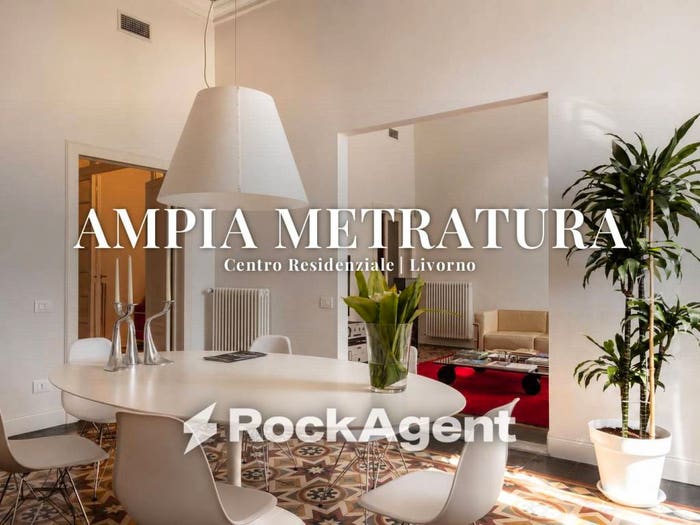Appartamento quadrilocale in vendita in Viale Giosuè Carducci, Zola Galilei, Livorno