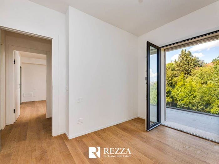 Appartamento trilocale in vendita in Via Roccaraso, Cortina d'Ampezzo, Roma