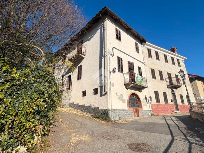 Casa con 6 locali in vendita in Piazza rovere, Centro, Castagneto Po