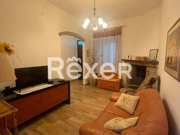 Casa trilocale in vendita in Via Napoli, Centro, Salle