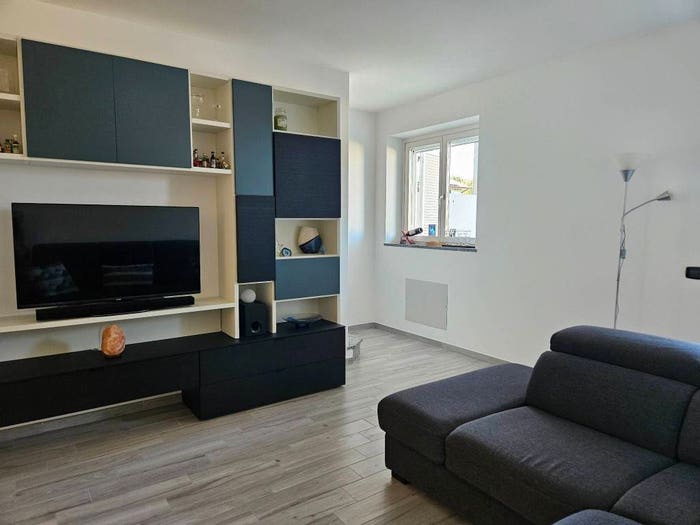 Casa trilocale in vendita in Via Strera, Centro, Oleggio