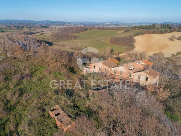 Casa con 6 locali in vendita in Via Torri del Fornello, Centro, Chiusi