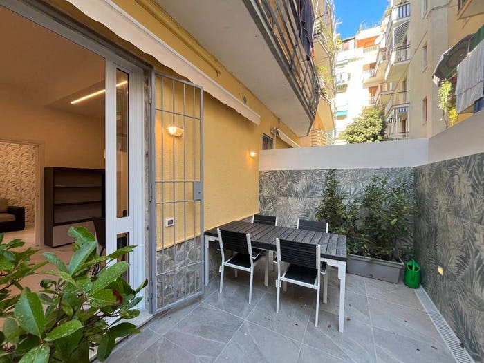 Appartamento trilocale in vendita in Via Privata Gabriele Schivo, Fenarina Via Neghelli Collina di Ponente, Alassio