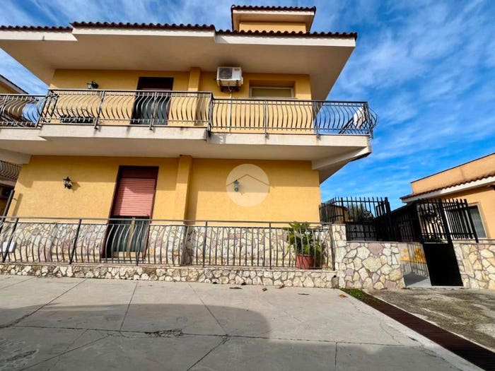 Appartamento trilocale in vendita in Via Ustica, Villagrazia di Carini, Carini