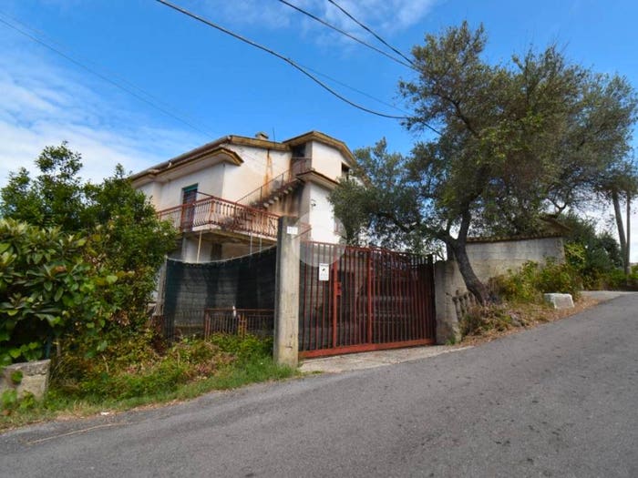 Casa con 6 locali in vendita in Via Difesa, Centro, Agropoli