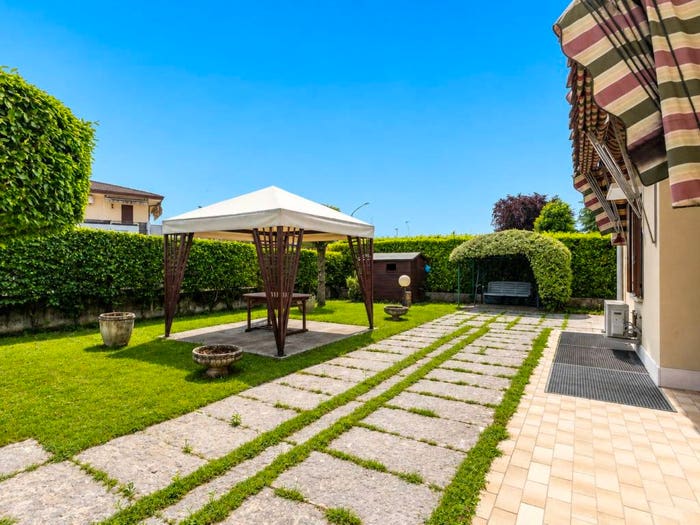 Appartamento quadrilocale in vendita in Via Giorgione, Centro, Pieve di Soligo