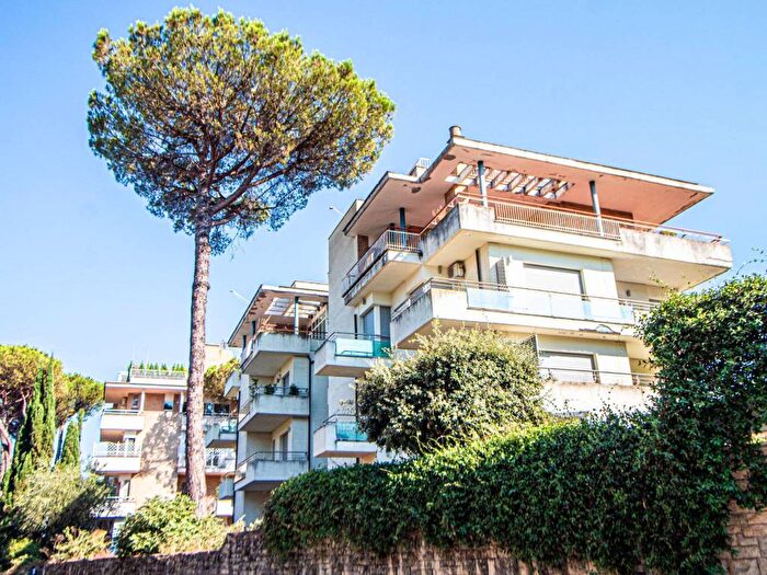 Appartamento bilocale in vendita in Via Massimi, Balduina, Roma