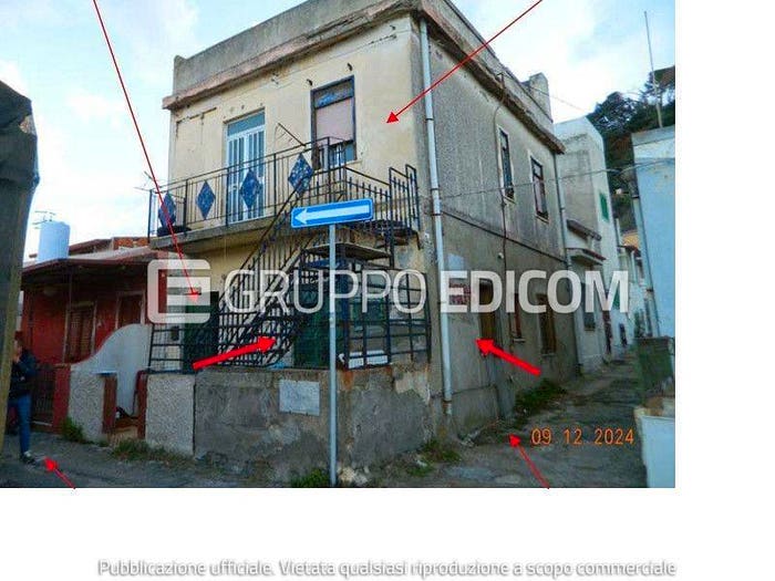 Appartamento trilocale in vendita in Località Acqualadroni tra la via Brigantino ed il vicolo della Goletta, Acqualadrone Spartà, Messina