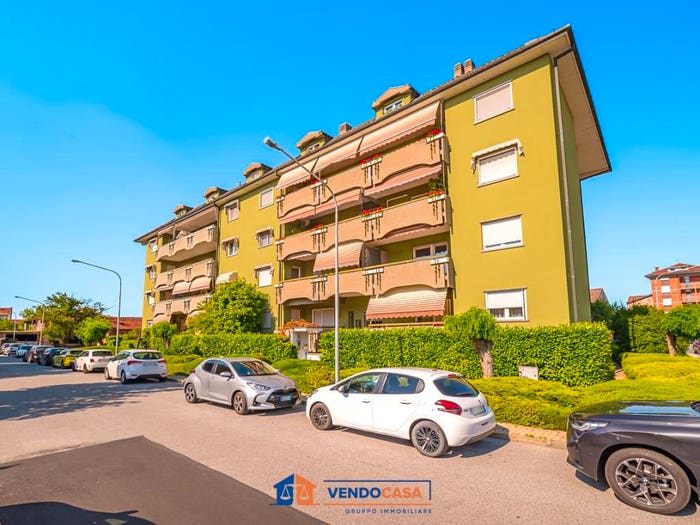Appartamento trilocale in vendita in Via Fratelli Rosselli, Centro, Carmagnola