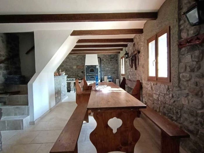 Casa con 6 locali in vendita in Località Tresana, Centro, Tresana
