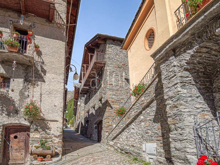 Appartamento bilocale in vendita in Frazione Saint Rhemy, SaintRhémyenbosses