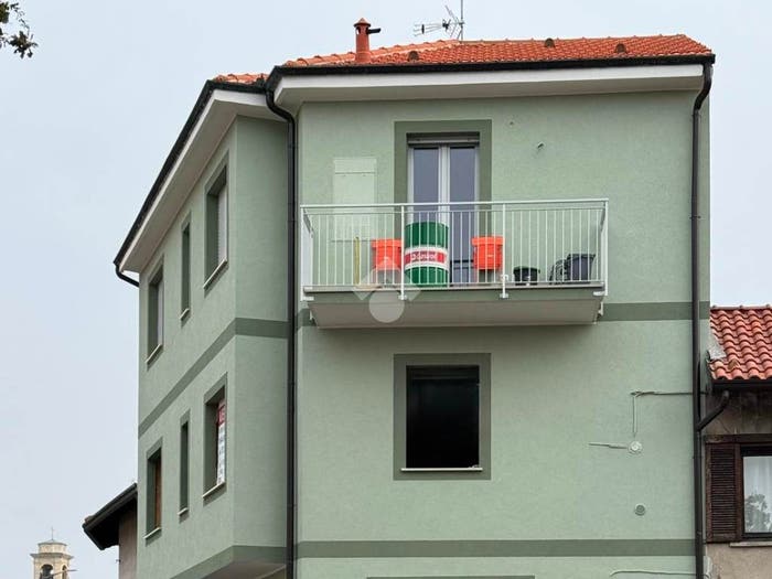 Appartamento trilocale in vendita in Via San Michele, Centro, Parabiago