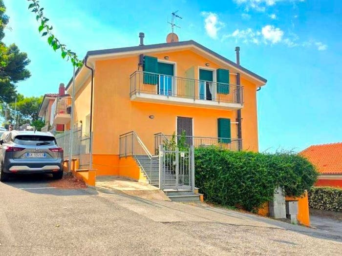 Appartamento quadrilocale in vendita in Via San Luigi, Marina Di Andora, Andora
