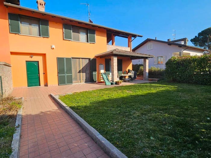 Casa con 5 locali in vendita in Via Don Lorenzo Perosi, Salice Terme, Godiasco Salice Terme