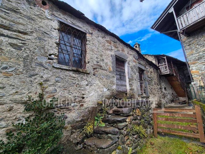 Casa bilocale in vendita in Arzo, Morbegno