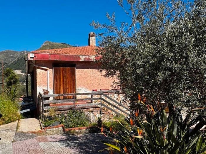 Casa con 6 locali in vendita in Via Pezzingoli, Barone, Monreale