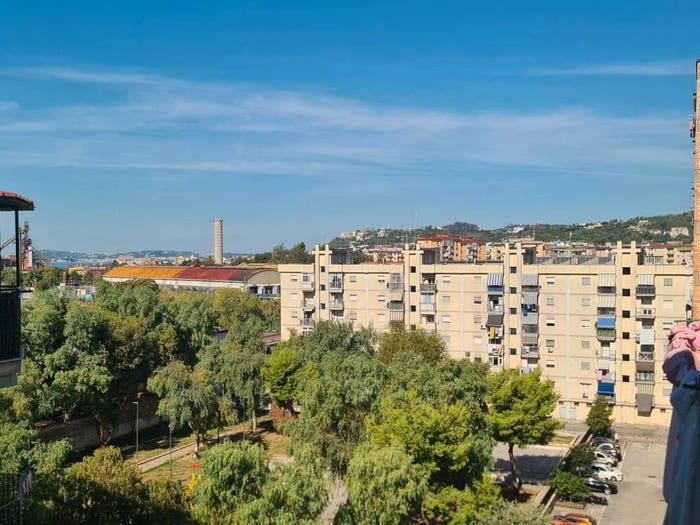 Appartamento quadrilocale in vendita in Traversa Seconda Divisione Siena, Fuorigrotta, Napoli