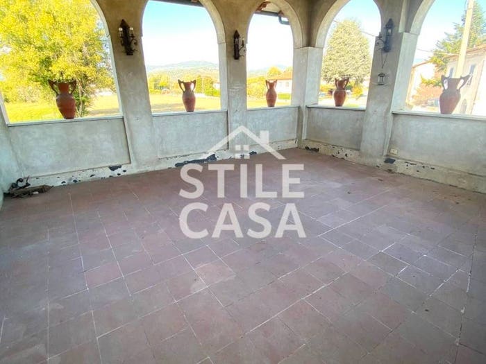 Casa con 6 locali in vendita in Via Vecchia di Nozzano, Nozzano Arliano, Lucca
