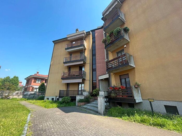 Casa quadrilocale in vendita in Via Gaetano Donizetti, Centro, Sant'Angelo Lodigiano