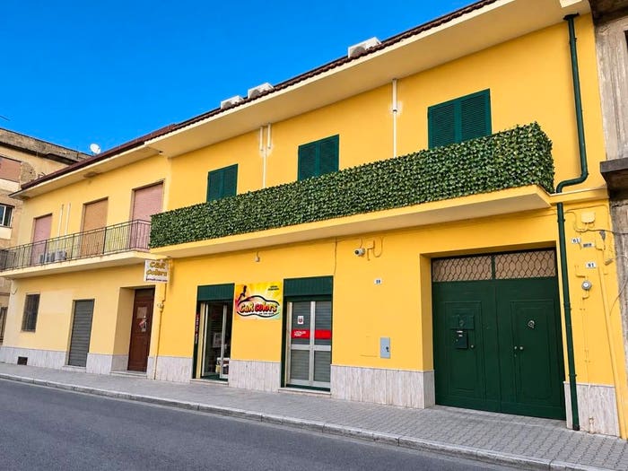 Casa con 6 locali in vendita in Via Arcivescovo Pontillo, Casagiove