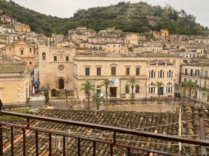 Casa con 6 locali in vendita in Via Carlo Papa, Modica Bassa, Modica