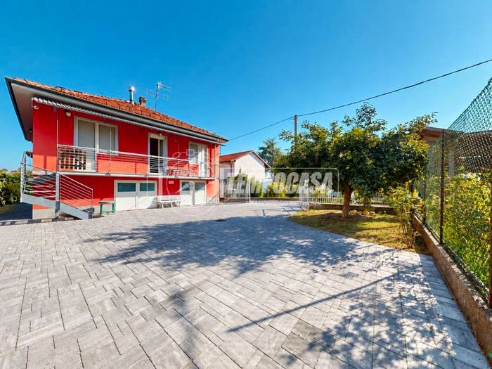 Casa con 5 locali in vendita in Strada Falchetto, Centro, Bra