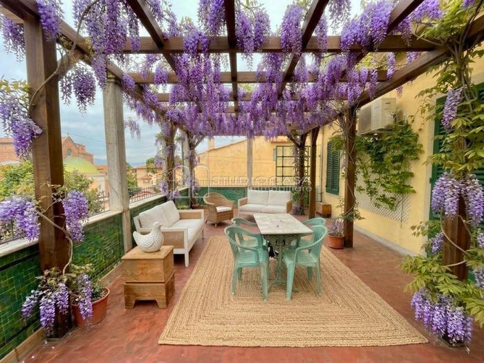Appartamento con 6 locali in vendita in San Francesco, Pisa