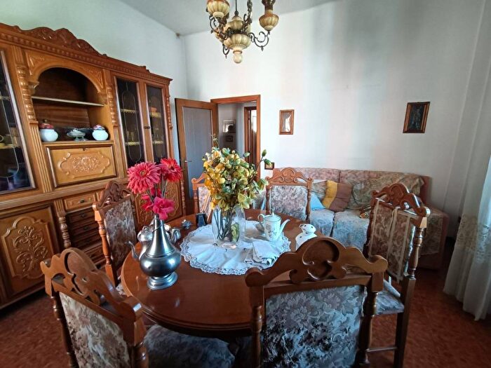 Appartamento quadrilocale in vendita in Via Lodovico Agostini, Baia Flaminia, Pesaro