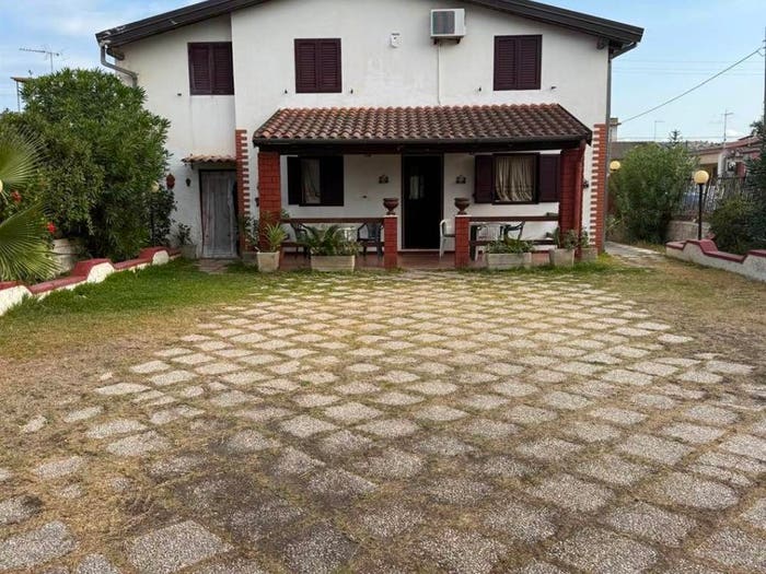 Casa con 6 locali in vendita in VILLAGGIO SABBIONE, Agnone, Augusta