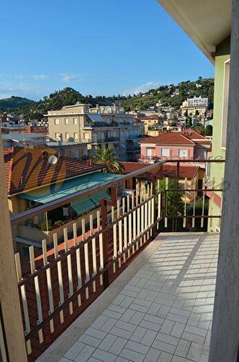 Appartamento trilocale in vendita in Via Febo, Centro, Bordighera