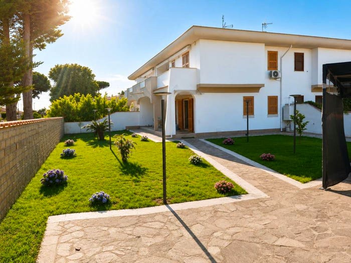 Casa quadrilocale in vendita in Viale di Valle Schioia, Villaggio Giornalisti Poggio, Anzio