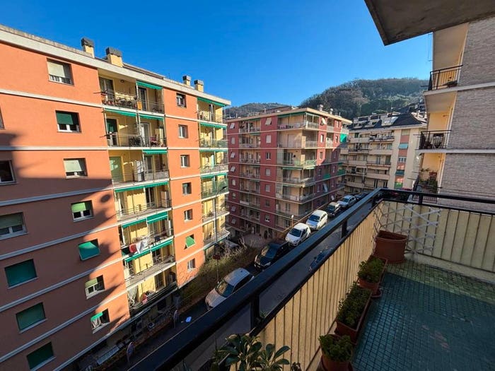 Appartamento trilocale in vendita in Via Edera, Quezzi, Genova
