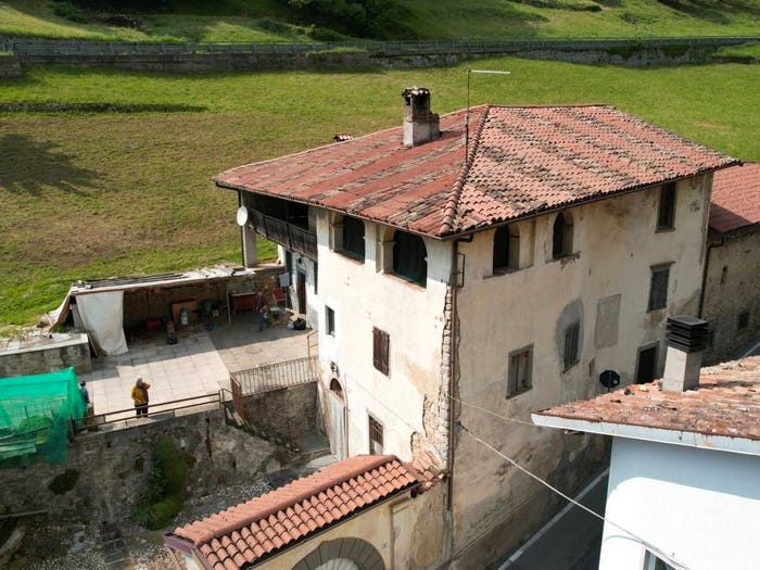Casa con 5 locali in vendita in Via Vizzardi, Centro, Adrara San Martino