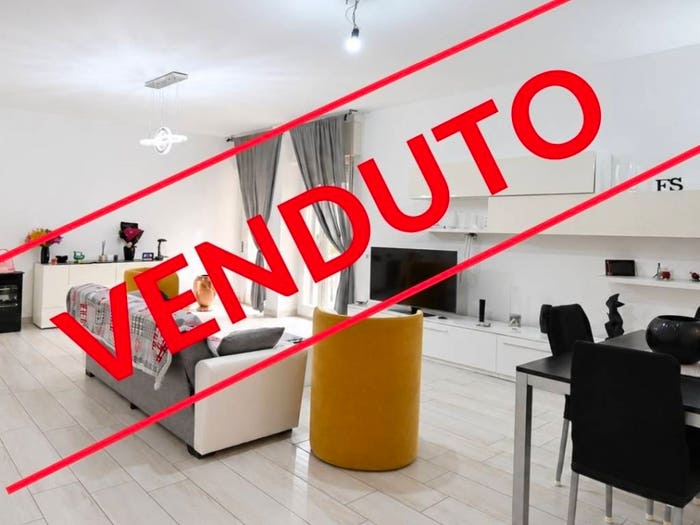 Appartamento trilocale in vendita in Via Carlo Pisacane, Aversa