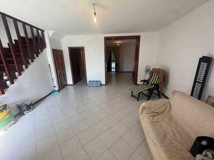 Casa con 6 locali in vendita in Centro, Calci