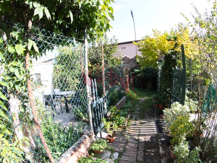 Appartamento con 6 locali in vendita in Fondamenta Santa Eufemia, Redentore Palanca, Venezia