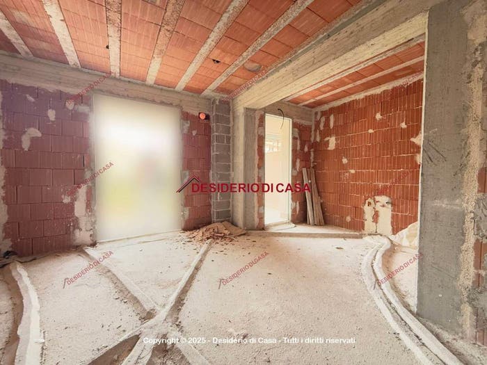 Appartamento trilocale in vendita in Via Aquino, Santicelli, Palermo