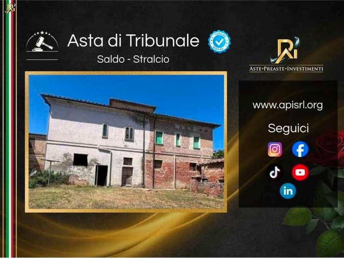 Casa con 5 locali in vendita in Strada Provinciale di Rapolano, Tre Berte, Montepulciano