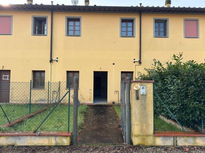 Appartamento con 5 locali in vendita in Località Le Serre Via Lucardese, Castelfiorentino