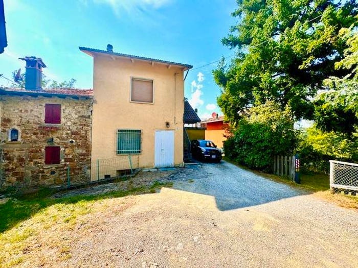 Casa bilocale in vendita in Via Rovinaia, Castel di Casio