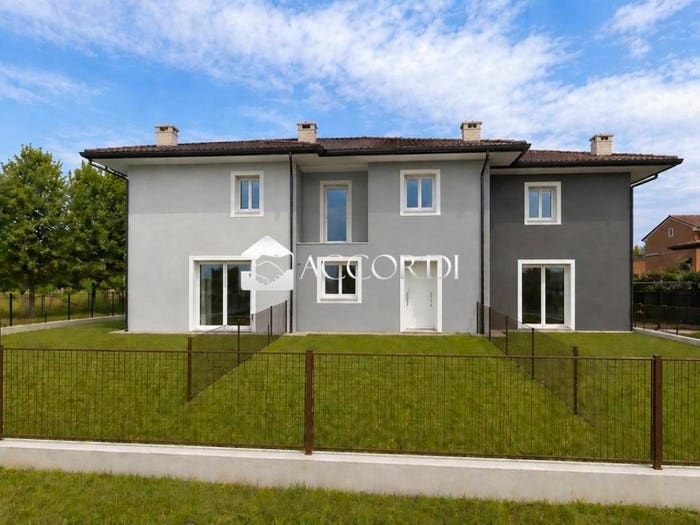 Casa quadrilocale in vendita in Via Cipressina, Asolo